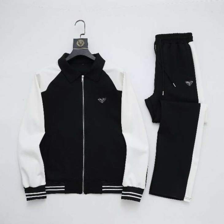Picture of Prada Sweater Suits _SKUPradaM-3XL25wx47242003